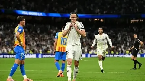 2025春节电影档票房突破95亿，再创历史新高