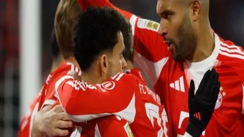 新鹏城3-4憾负云南玉昆，奥斯卡双响，拜合拉木替补登场遭红牌